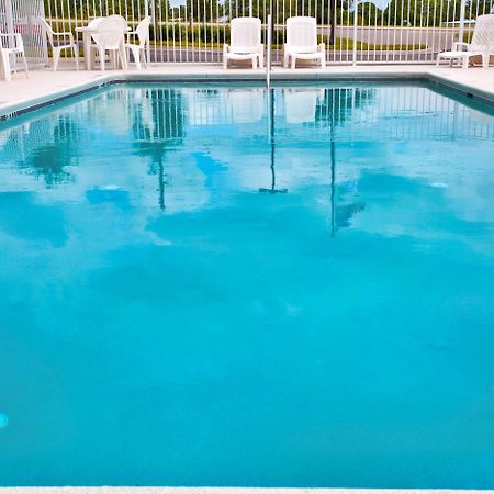 Holiday Inn Express Hotel & Suites Brooksville West, An Ihg Hotel Exterior foto