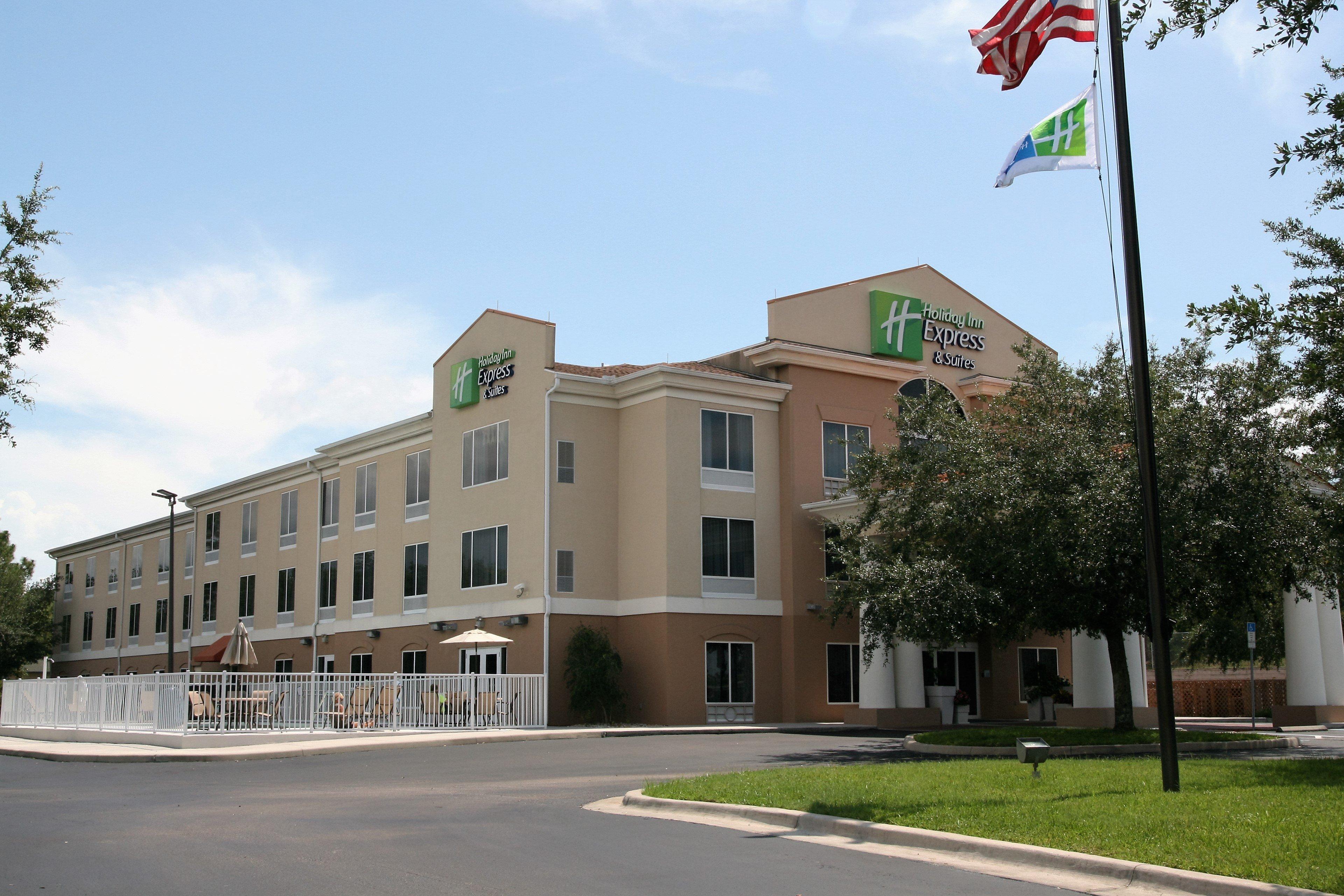 Holiday Inn Express Hotel & Suites Brooksville West, An Ihg Hotel Exterior foto