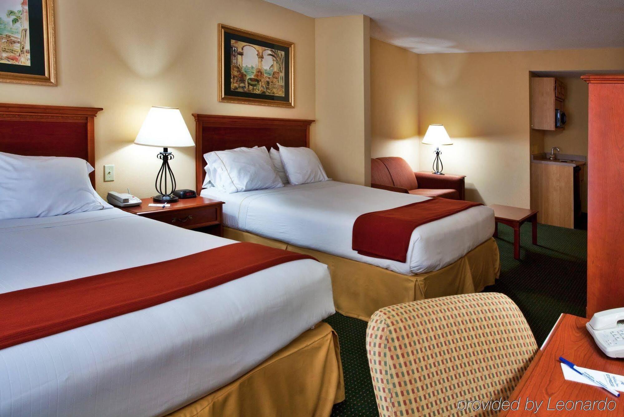 Holiday Inn Express Hotel & Suites Brooksville West, An Ihg Hotel Exterior foto